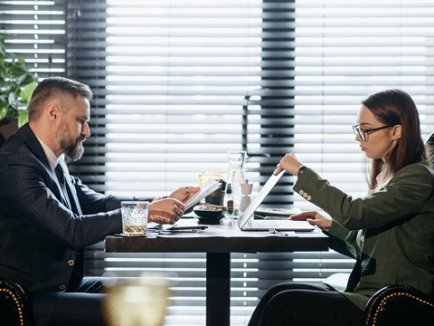 新西兰身份：从居住到永居的价值解析