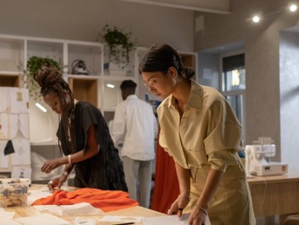 匈牙利移民全攻略：签证、长居、永居与护照详解