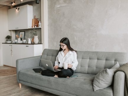 中国投资者为何转向匈牙利？澳洲移民骤降42.8%